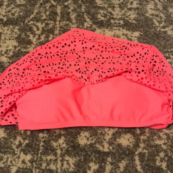 Bandeau bikini! Size Medium. Like new! - Picture 3 of 8